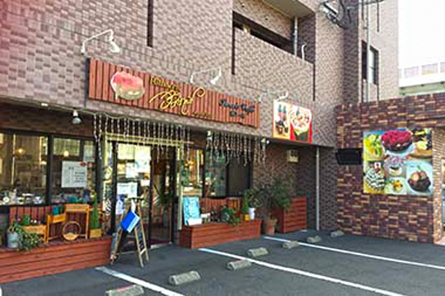 スイーツカフェボヌール 宇宿店の写真