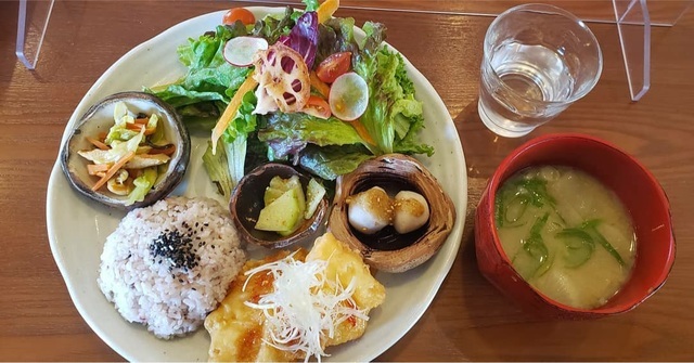 Cafe 豆の木 カフェ 谷山 かごぶら