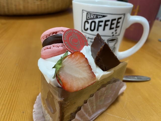 Patisserie Ananas 洋菓子 谷山 かごぶら